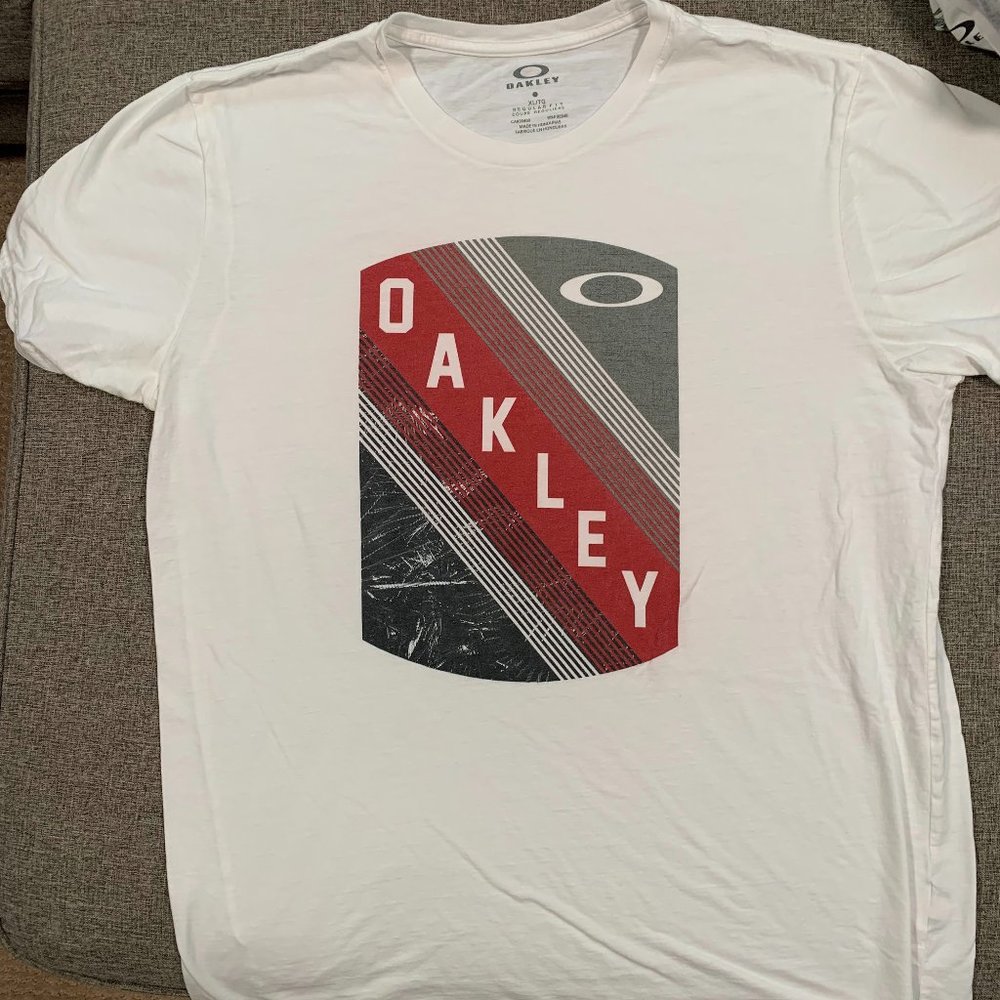 Oakley Tee Shirt